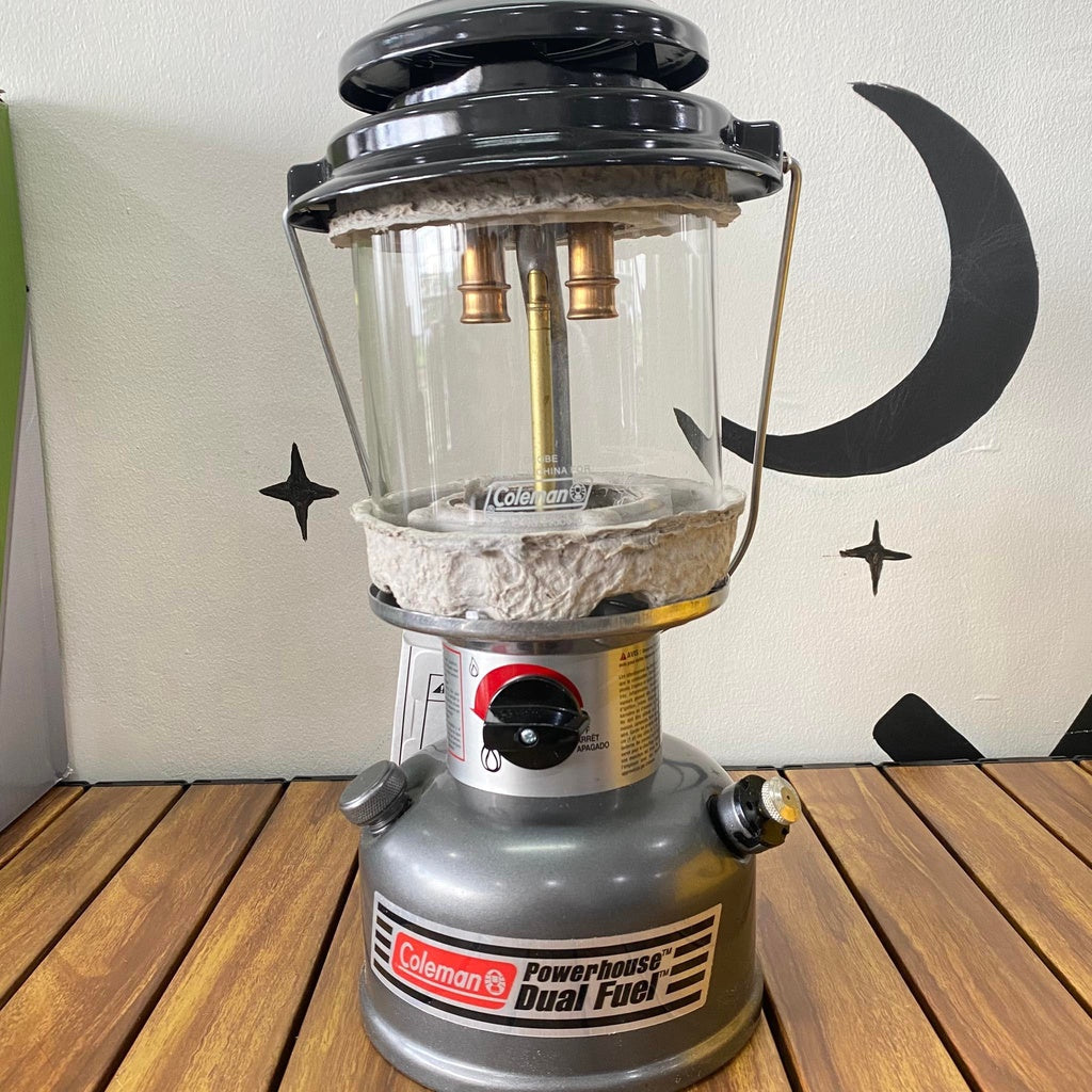 Coleman Powerhouse Dual Fuel Lantern Lamp Model 295 Outdoor Camping Gas Unleaded 2 Mantle up to 800 Lumens