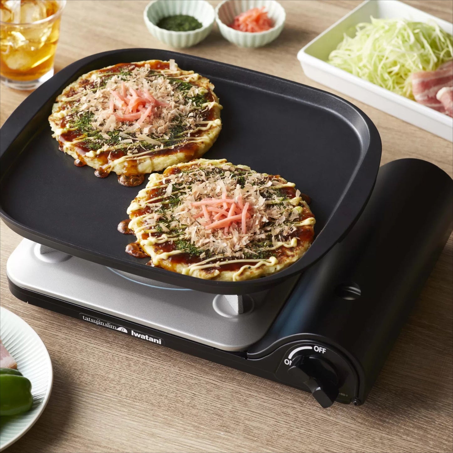 Iwatani Tatsujin Slim Beta Stove Portable Butane Canister Cassette Gas Stove Indoor Outdoor Camping Travel High Power 3.2kw Firepower Burner