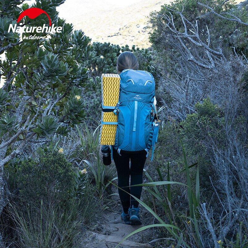 Naturehike Camping Mat Foldable 2.5CM Thickness Ultralight Egg Nest Tray Sleeping Mat Moisture Proof Foam Pad Soft Portable Tent Mat IXPE